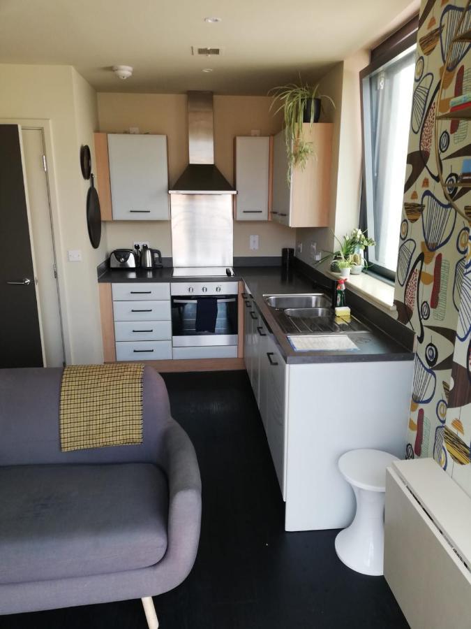 Canal View 1 Bed Apartment In Zone 1 London Exterior photo